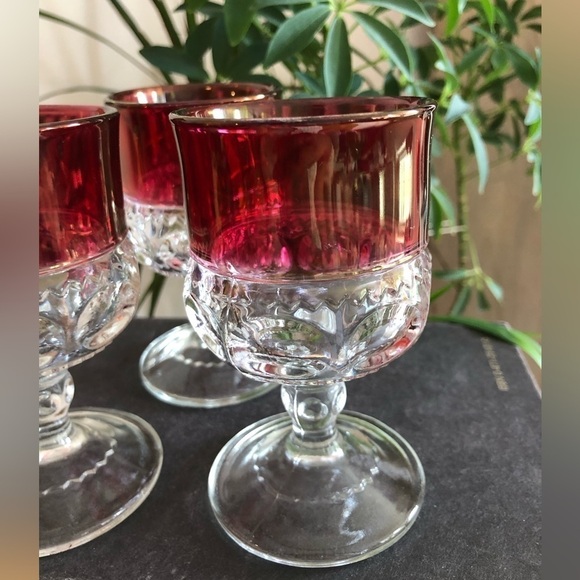 Beautiful Ruby red glasses - 3 - Picture 5 of 5
